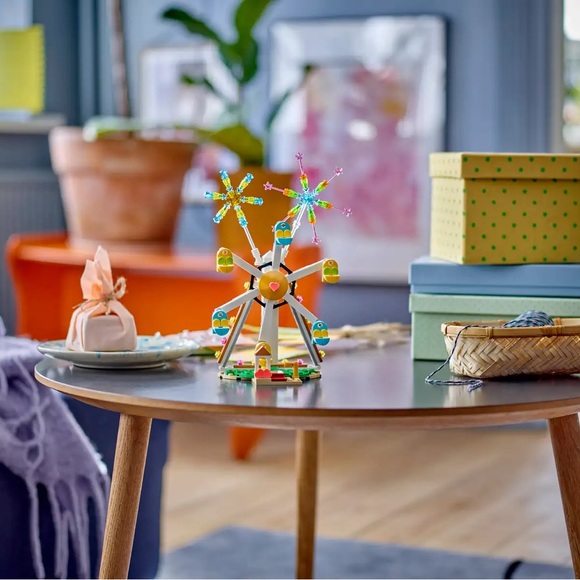 LEGO Creator Celebration Ferris Wheel with Fireworks Building Set (40758) 230Pcs - Picture 5 of 15